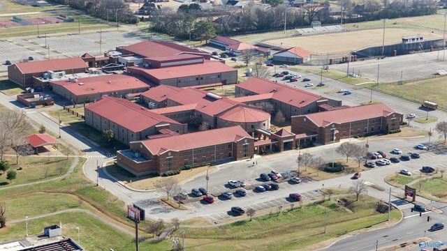 135 Hillis Lane, Hazel Green, AL 35750