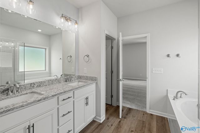 135 Hillis Lane, Hazel Green, AL 35750