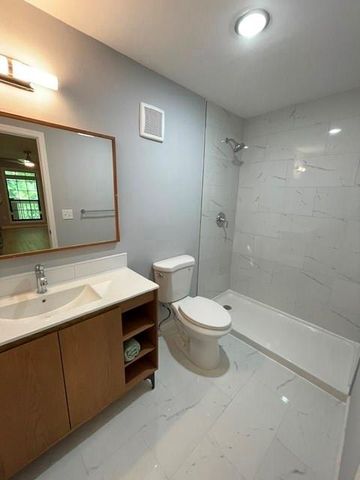2697 Vinings Central Drive SE, Atlanta, GA 30339
