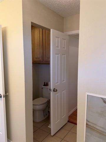 6212 Brookhaven Trail, Arlington, TX 76001