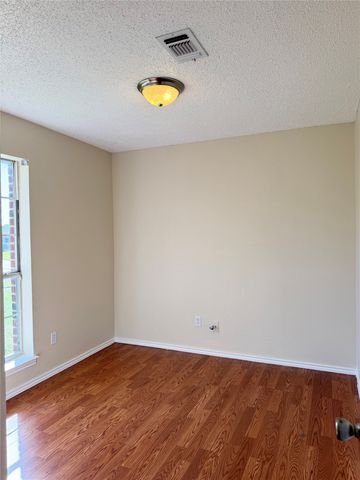 6212 Brookhaven Trail, Arlington, TX 76001