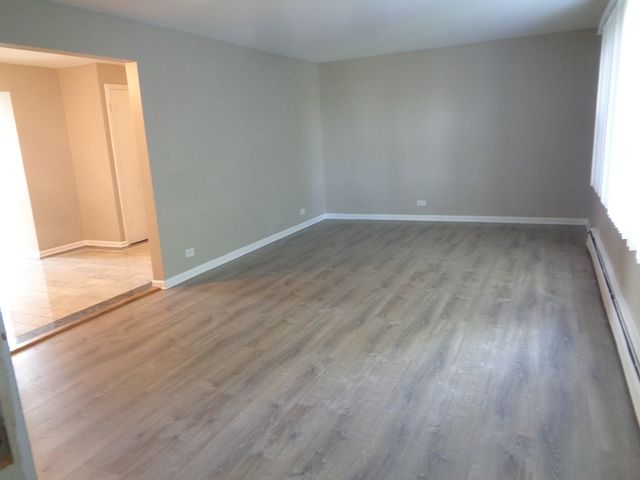 7650 S HARLEM Avenue 2C, Bridgeview, IL 60455