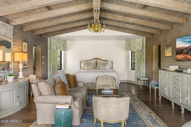 5721 N CASA BLANCA Drive, Paradise Valley, AZ 85253