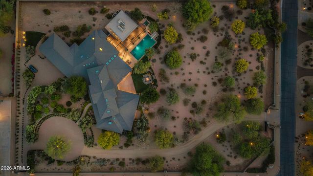 5721 N CASA BLANCA Drive, Paradise Valley, AZ 85253