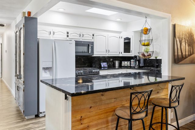 8641 Redbank Road, Redding, CA 96001