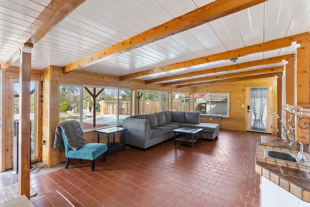 8641 Redbank Road, Redding, CA 96001