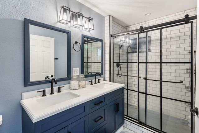 8641 Redbank Road, Redding, CA 96001