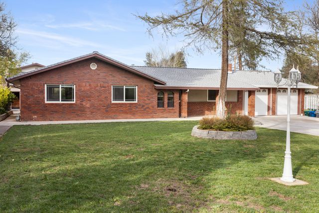 8641 Redbank Road, Redding, CA 96001
