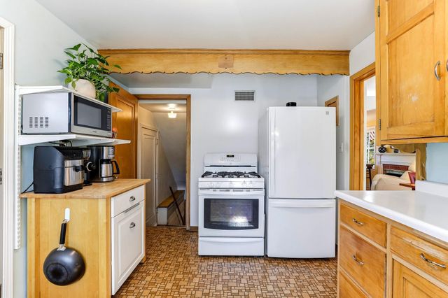 1194 Englewood Avenue, Saint Paul, MN 55104