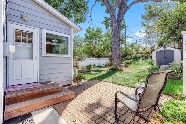 1194 Englewood Avenue, Saint Paul, MN 55104