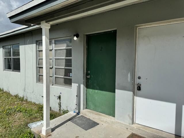 1015 Avenue I 2, Riviera Beach, FL 33404