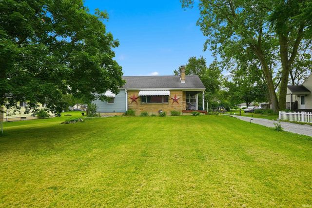 4214 Reed Road, Fort Wayne, IN 46815