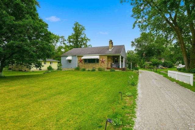 4214 Reed Road, Fort Wayne, IN 46815