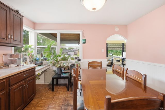 4214 Reed Road, Fort Wayne, IN 46815
