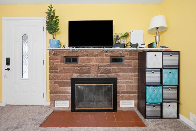 4214 Reed Road, Fort Wayne, IN 46815