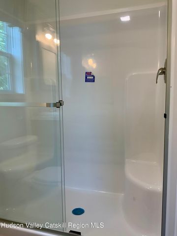 1154 Us-9 27, Hudson, NY 12534