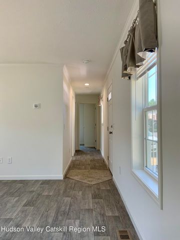 1154 Us-9 27, Hudson, NY 12534