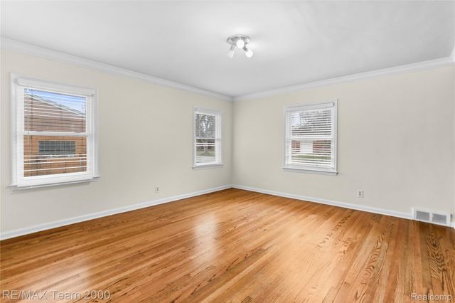 1445 Belmont Street, Dearborn, MI 48128
