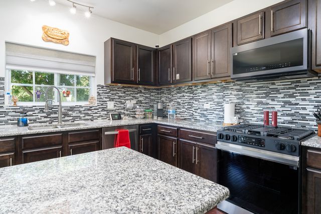 7108 Carbuck Court, Joliet, IL 60431