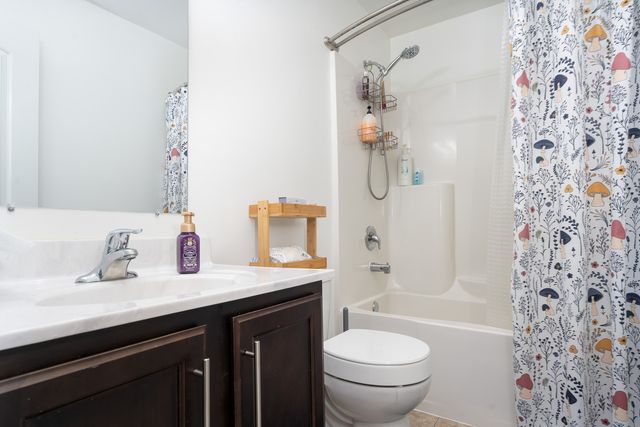 7108 Carbuck Court, Joliet, IL 60431