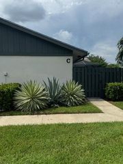 1171 Summit Trail Circle C, West Palm Beach, FL 33415