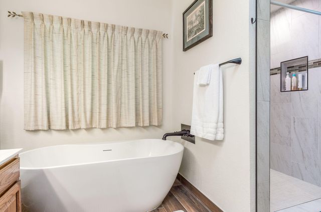 8717 Greenarbor Road NE, Albuquerque, NM 87122