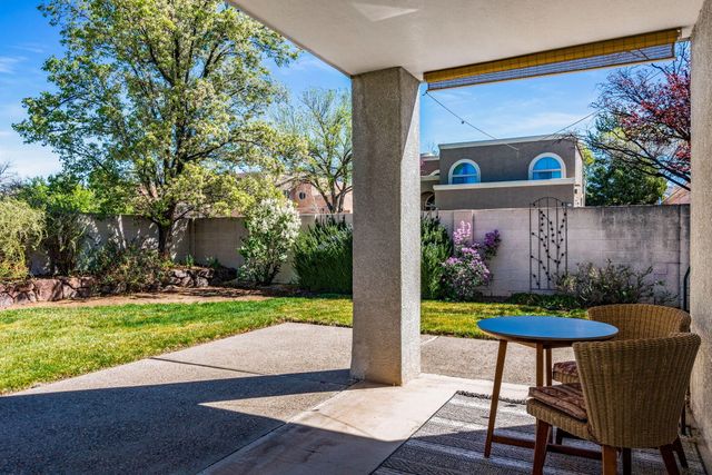 8717 Greenarbor Road NE, Albuquerque, NM 87122