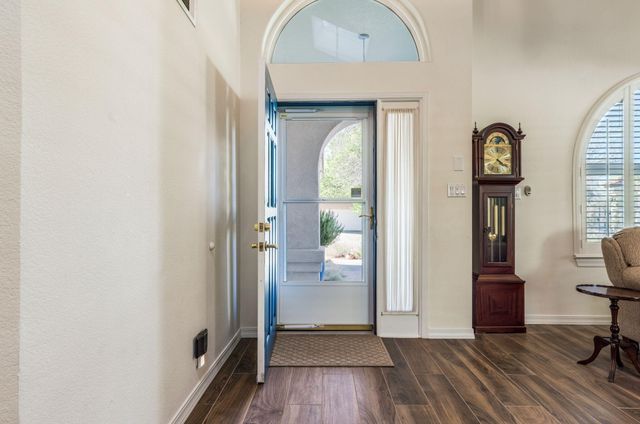 8717 Greenarbor Road NE, Albuquerque, NM 87122