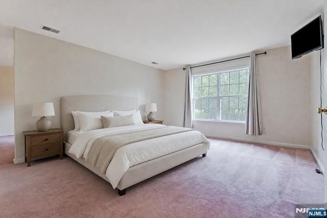 15 Dana Drive, Lafayette, NJ 07848