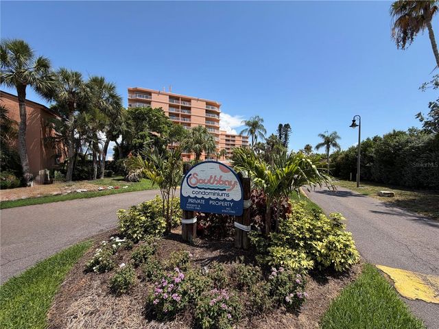 7400 SUNSHINE SKYWAY LANE S 105, St Petersburg, FL 33711