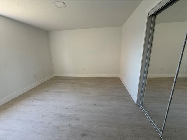 7400 SUNSHINE SKYWAY LANE S 105, St Petersburg, FL 33711