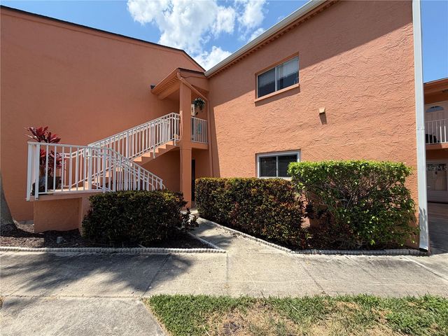 7400 SUNSHINE SKYWAY LANE S 105, St Petersburg, FL 33711