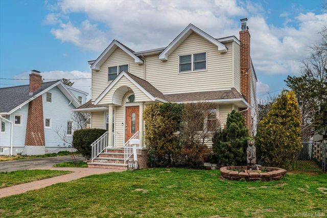 3305 4th Street, Oceanside, NY 11572