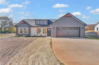 256 Old Fork School Road, Townville, SC 29689