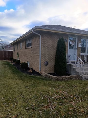 101 Granville Avenue, Bellwood, IL 60104