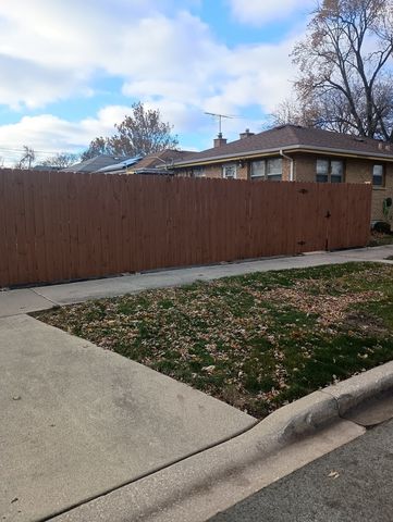 101 Granville Avenue, Bellwood, IL 60104