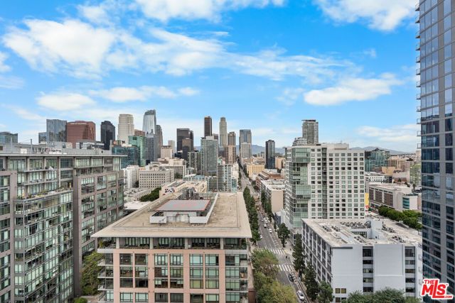 1155 S Grand Avenue 2109, Los Angeles, CA 90015