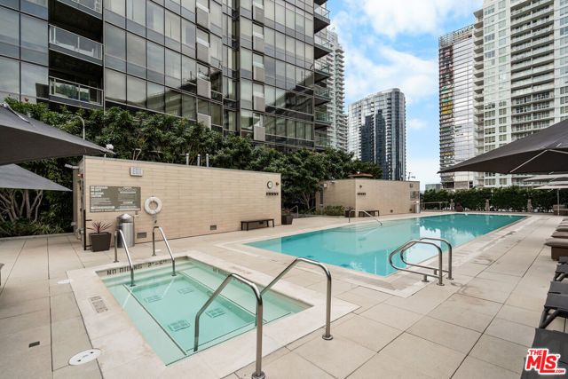 1155 S Grand Avenue 2109, Los Angeles, CA 90015