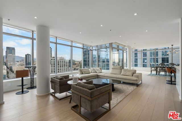 1155 S Grand Avenue 2109, Los Angeles, CA 90015