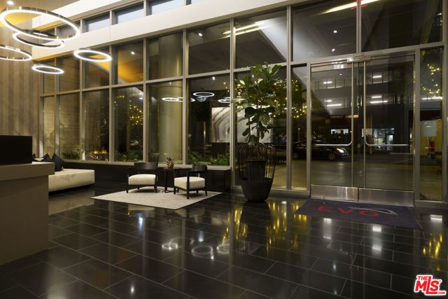 1155 S Grand Avenue 2109, Los Angeles, CA 90015