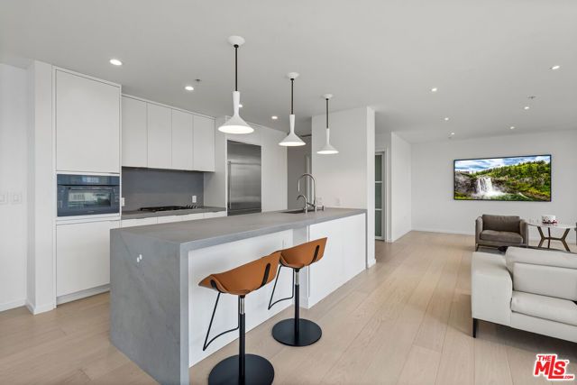 1155 S Grand Avenue 2109, Los Angeles, CA 90015