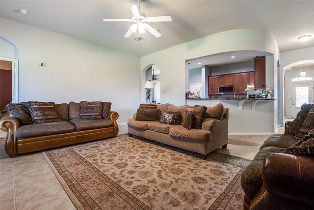 9204 Lockhart Drive, Arlington, TX 76002