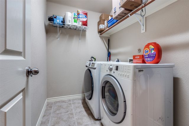 9204 Lockhart Drive, Arlington, TX 76002