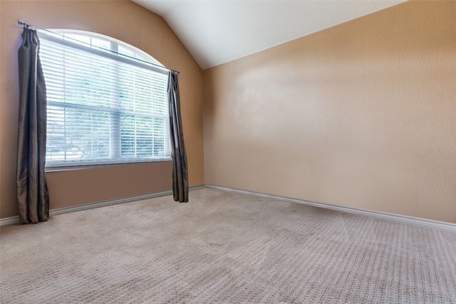 9204 Lockhart Drive, Arlington, TX 76002