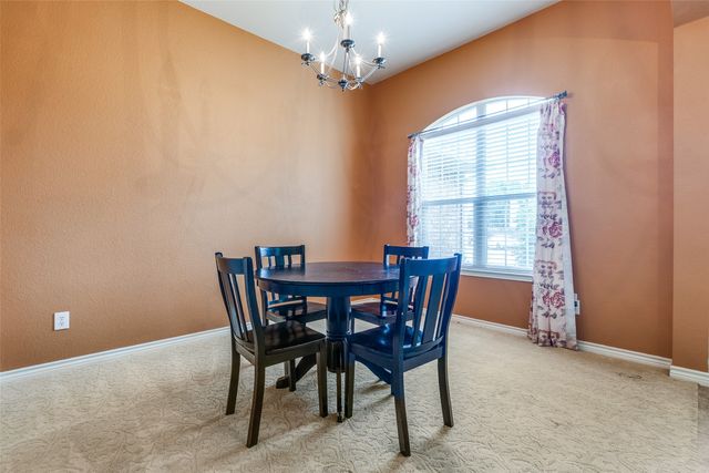 9204 Lockhart Drive, Arlington, TX 76002