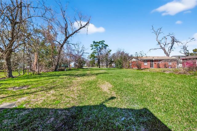 3807 Love Street, Houston, TX 77026