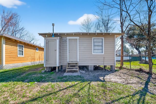 3807 Love Street, Houston, TX 77026