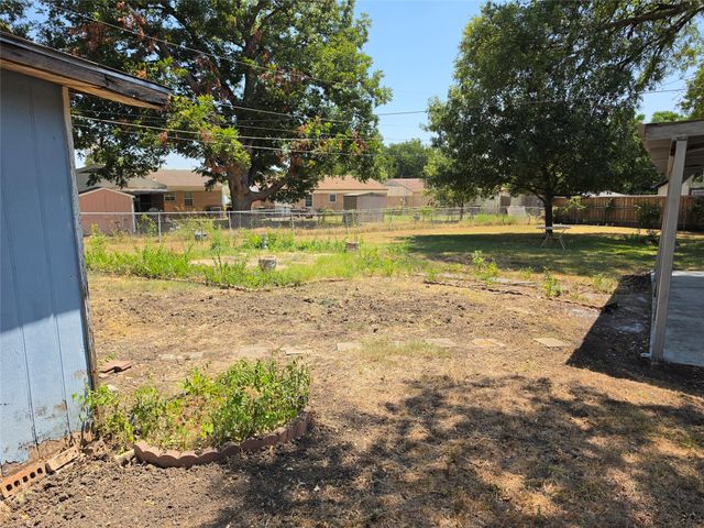 1007 Quincy Circle, Garland, TX 75040