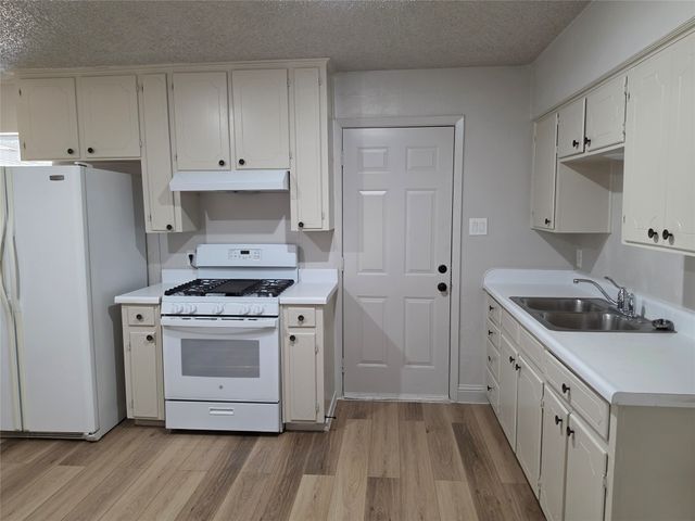 1007 Quincy Circle, Garland, TX 75040