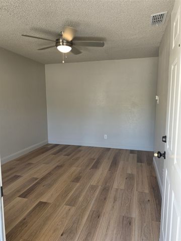 1007 Quincy Circle, Garland, TX 75040